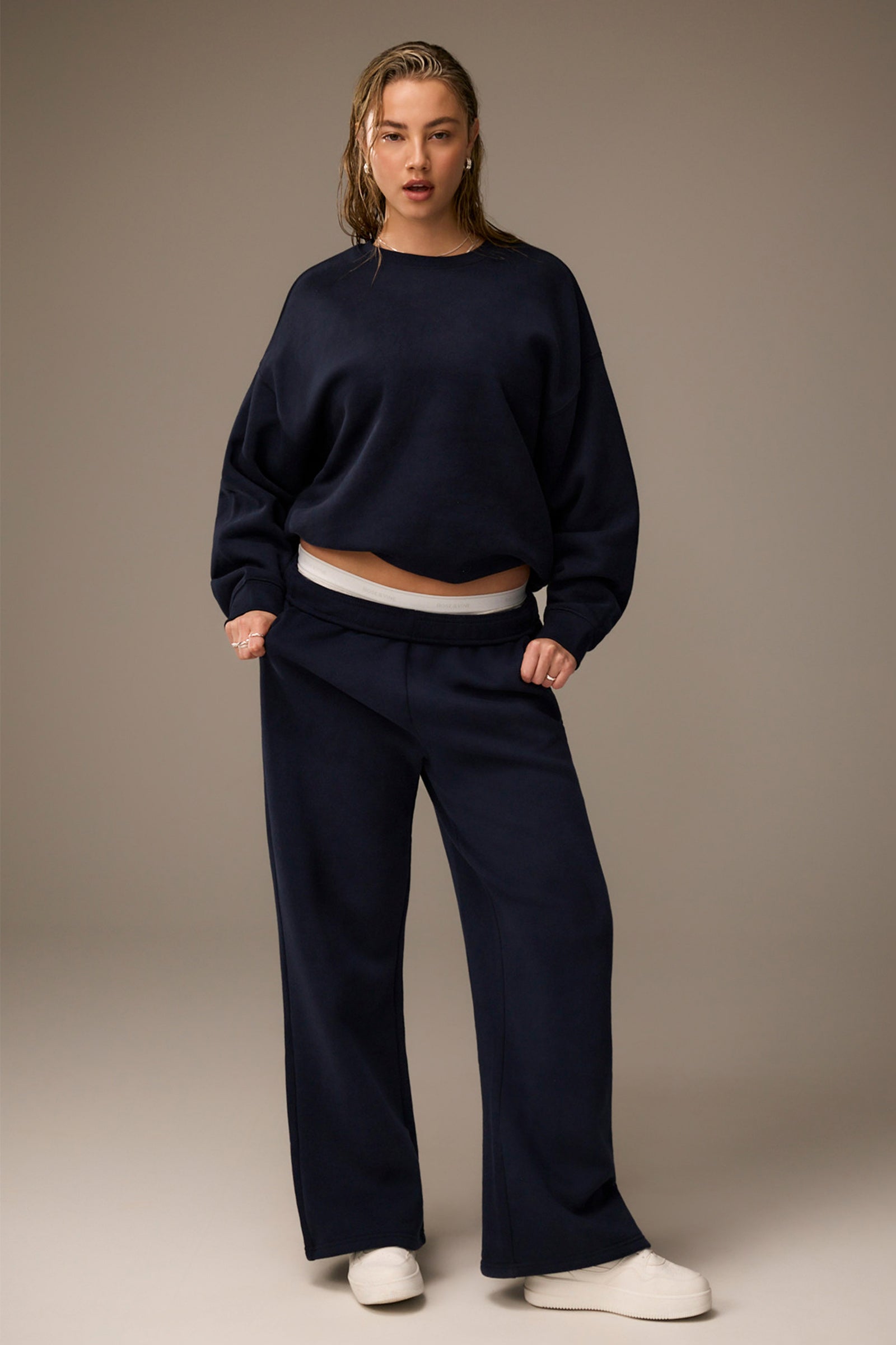 MADESOFT™ Fleece Straight Leg Sweatpants – Ardene