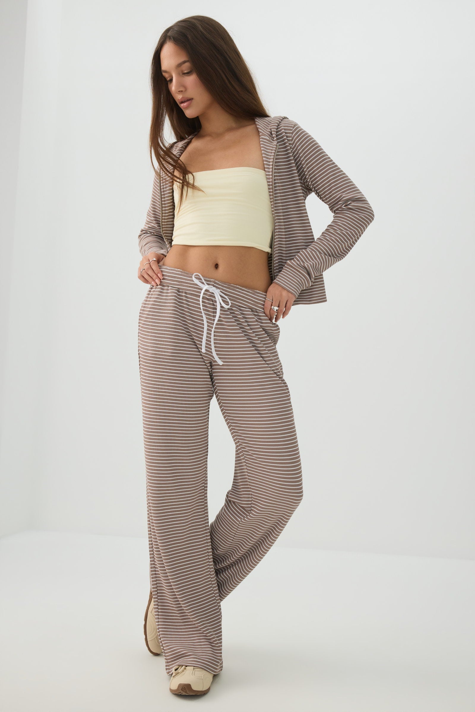Straight Leg Pants – Ardene