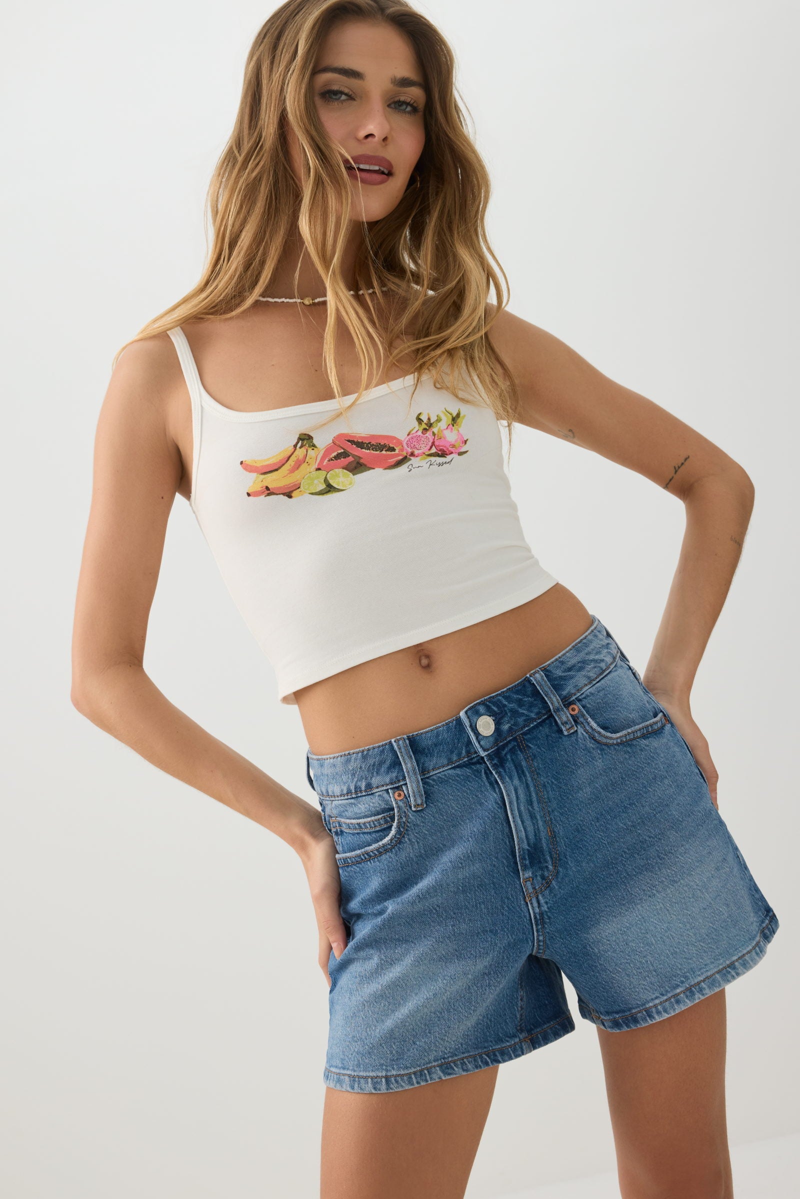 パンツ MEDI DENIM LIKE SHORT PANTS High Rise Denim Midi Shorts – Ardene