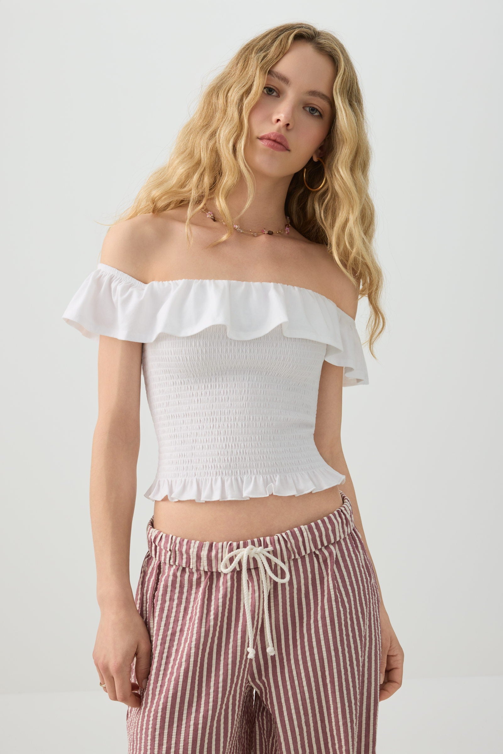 Smocked Off-Shoulder Top – Ardene