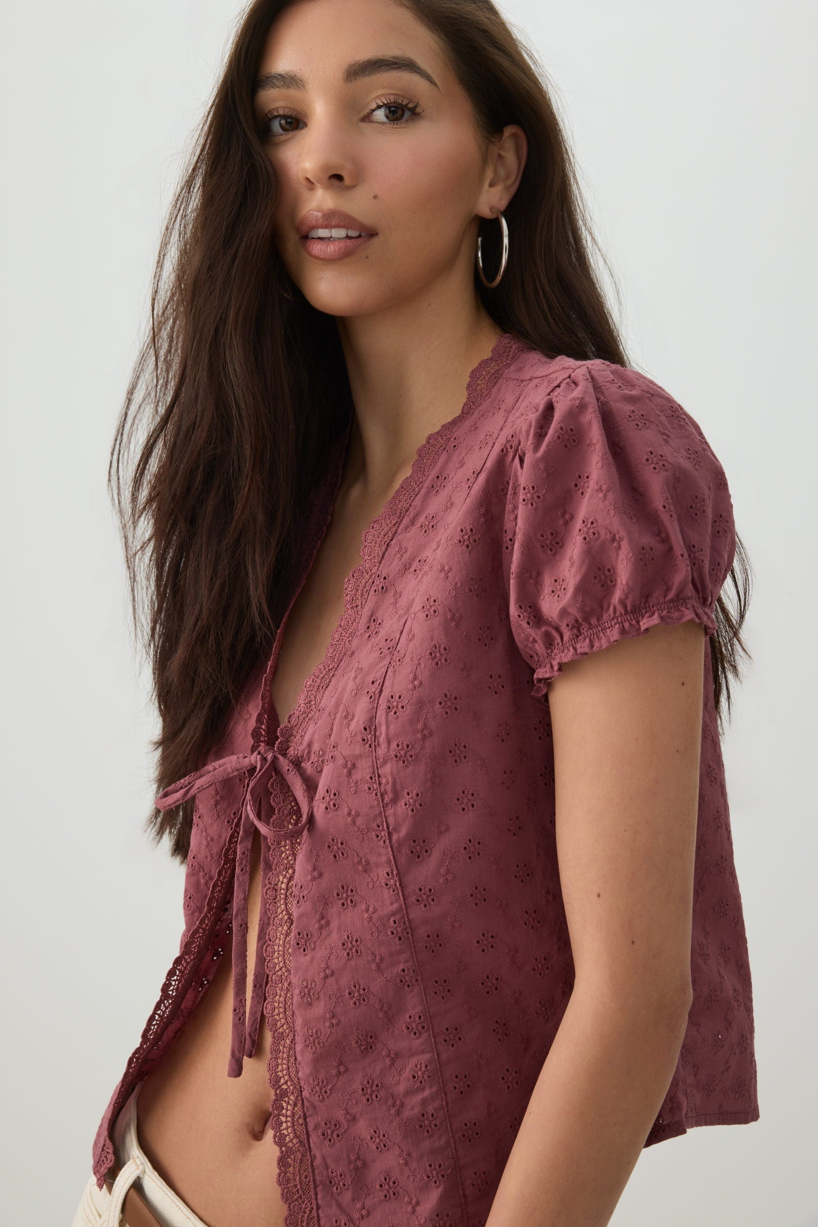 Eyelet Tie Front Top – Ardene