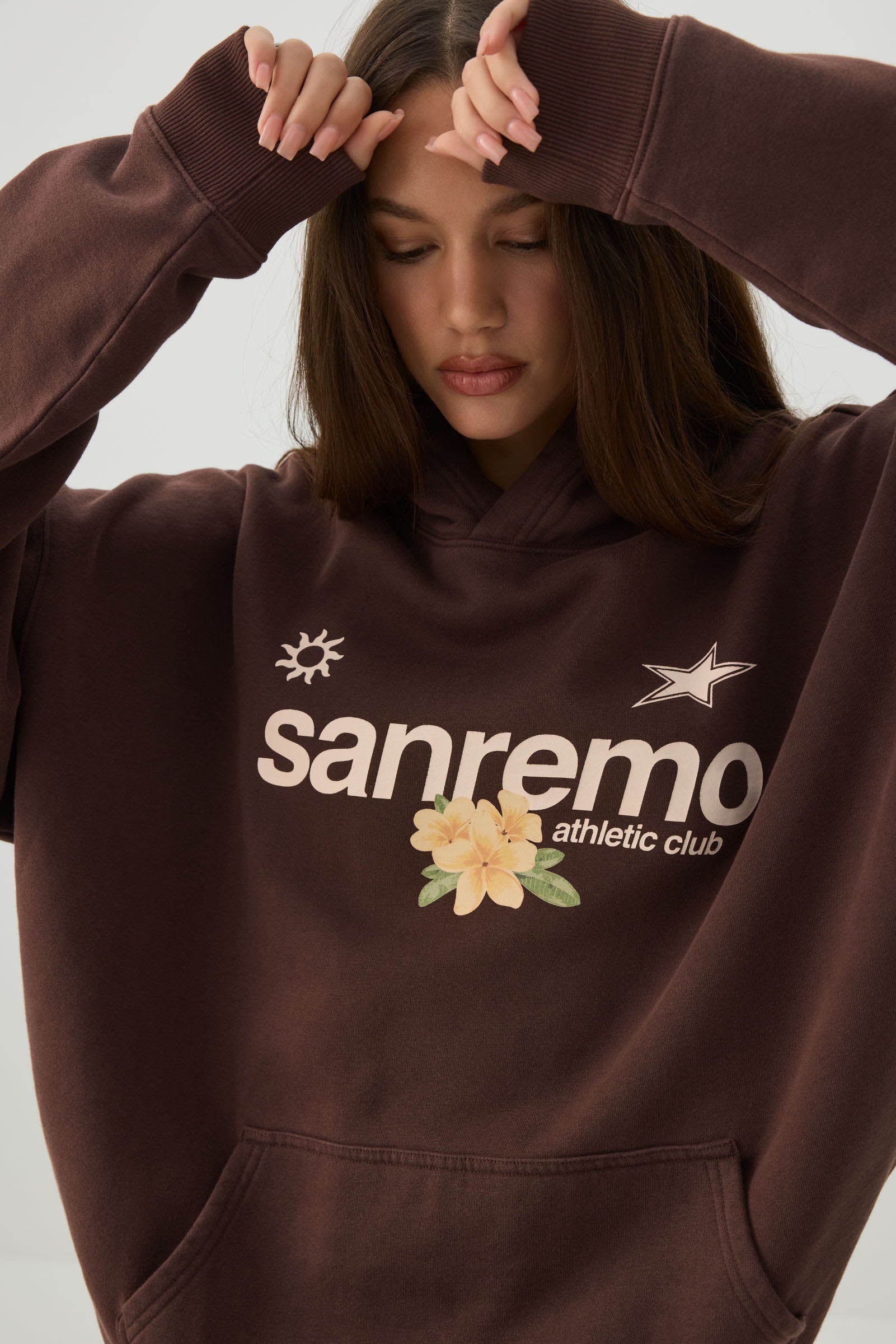 Oversized Graphic Hoodie – Ardene