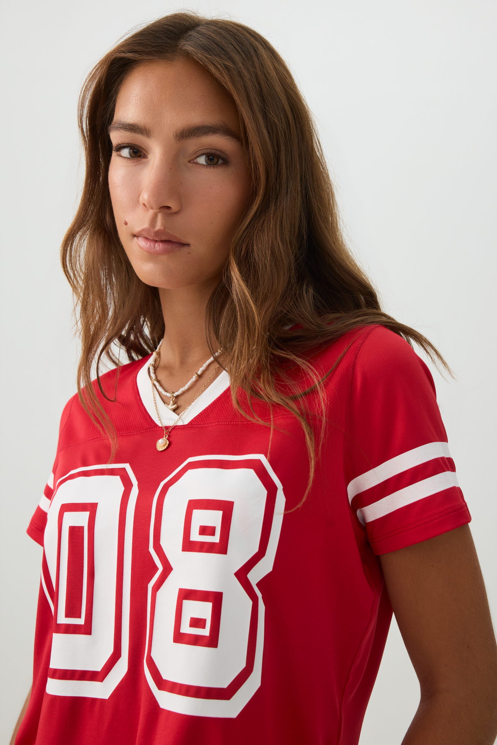 Mesh Jersey V Neck T-Shirt – Ardene
