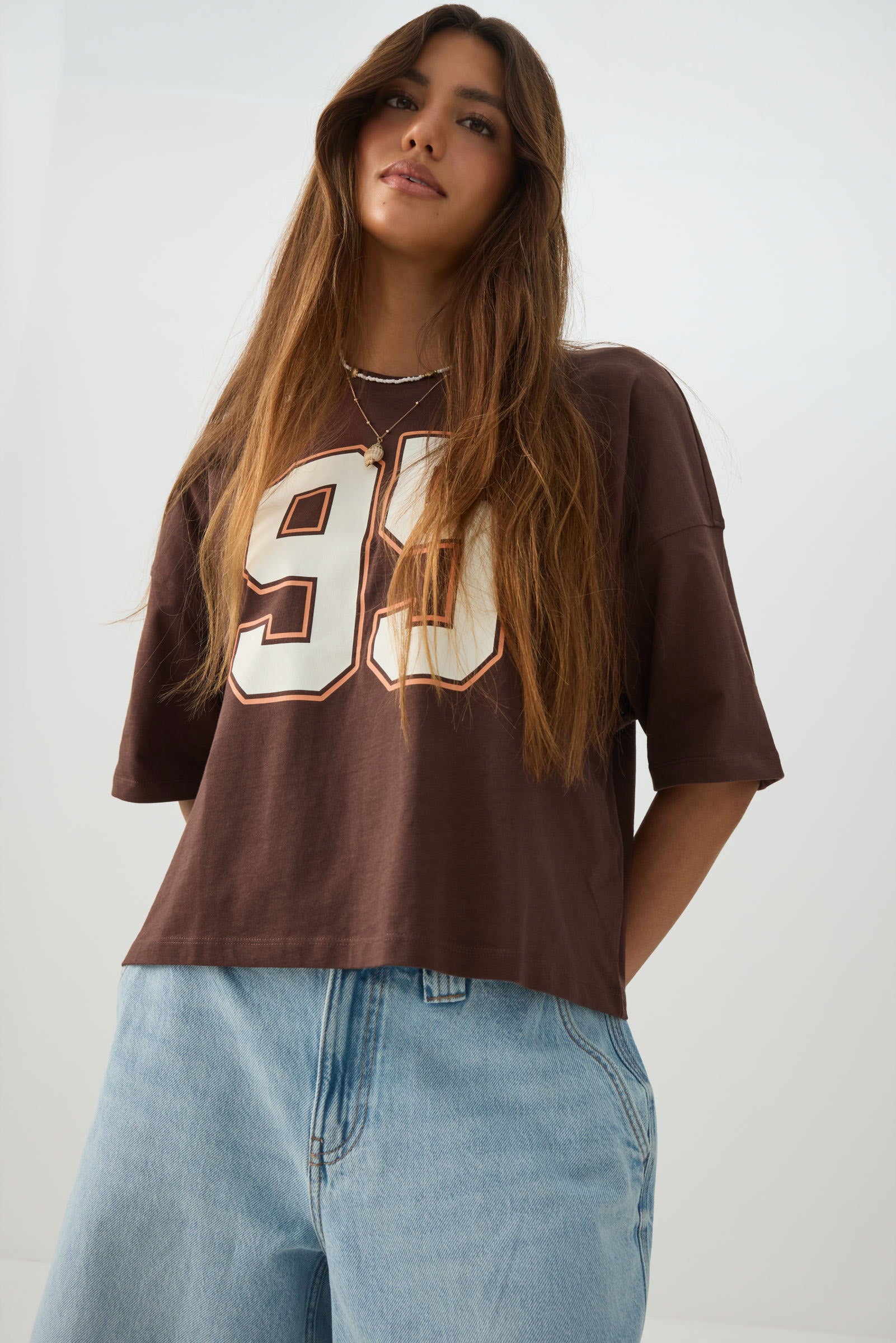 Graphic Drop Shoulder T-Shirt – Ardene
