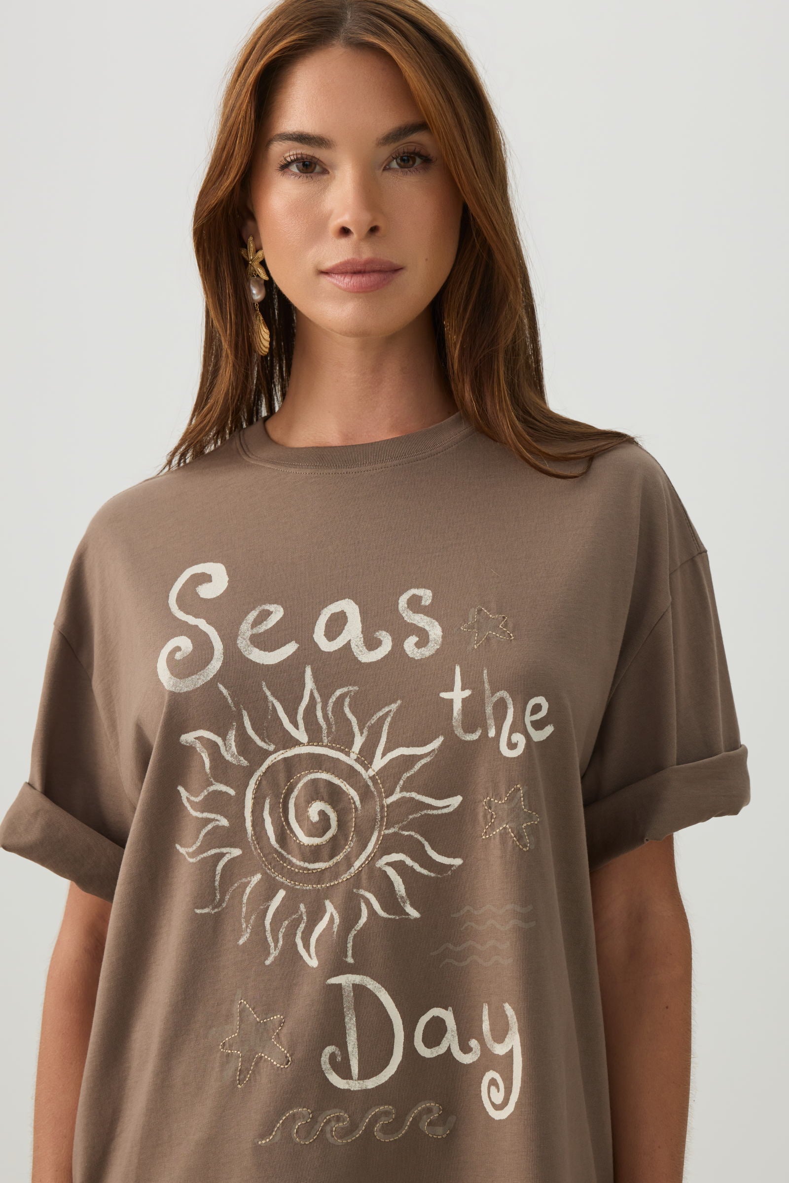 イベントにSalsation Wear V-Tshirt LIGHT BROWN Graphic Print oversized T-Shirt | Ardene