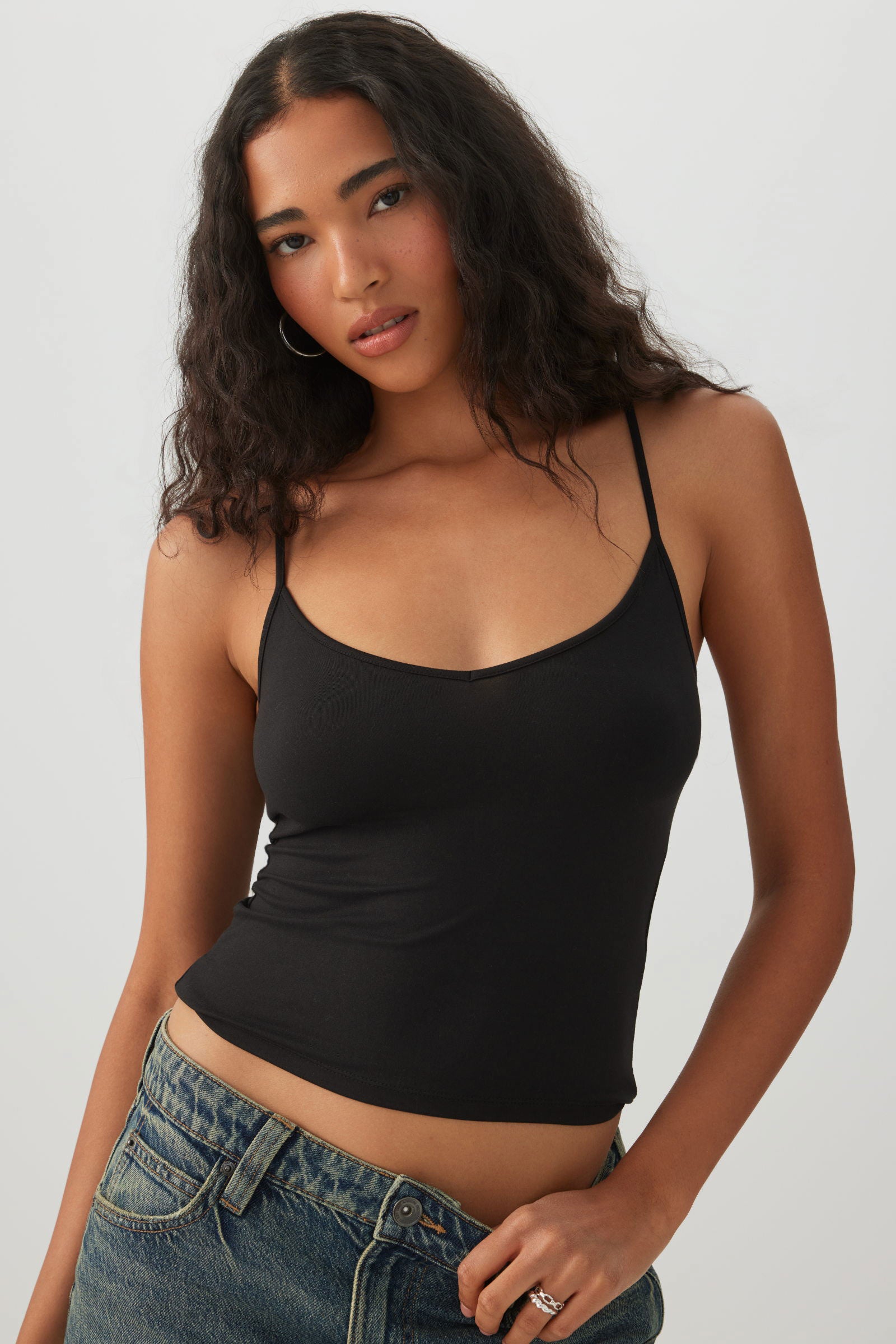SMOOTHCORE™ V-Neck Tank Top