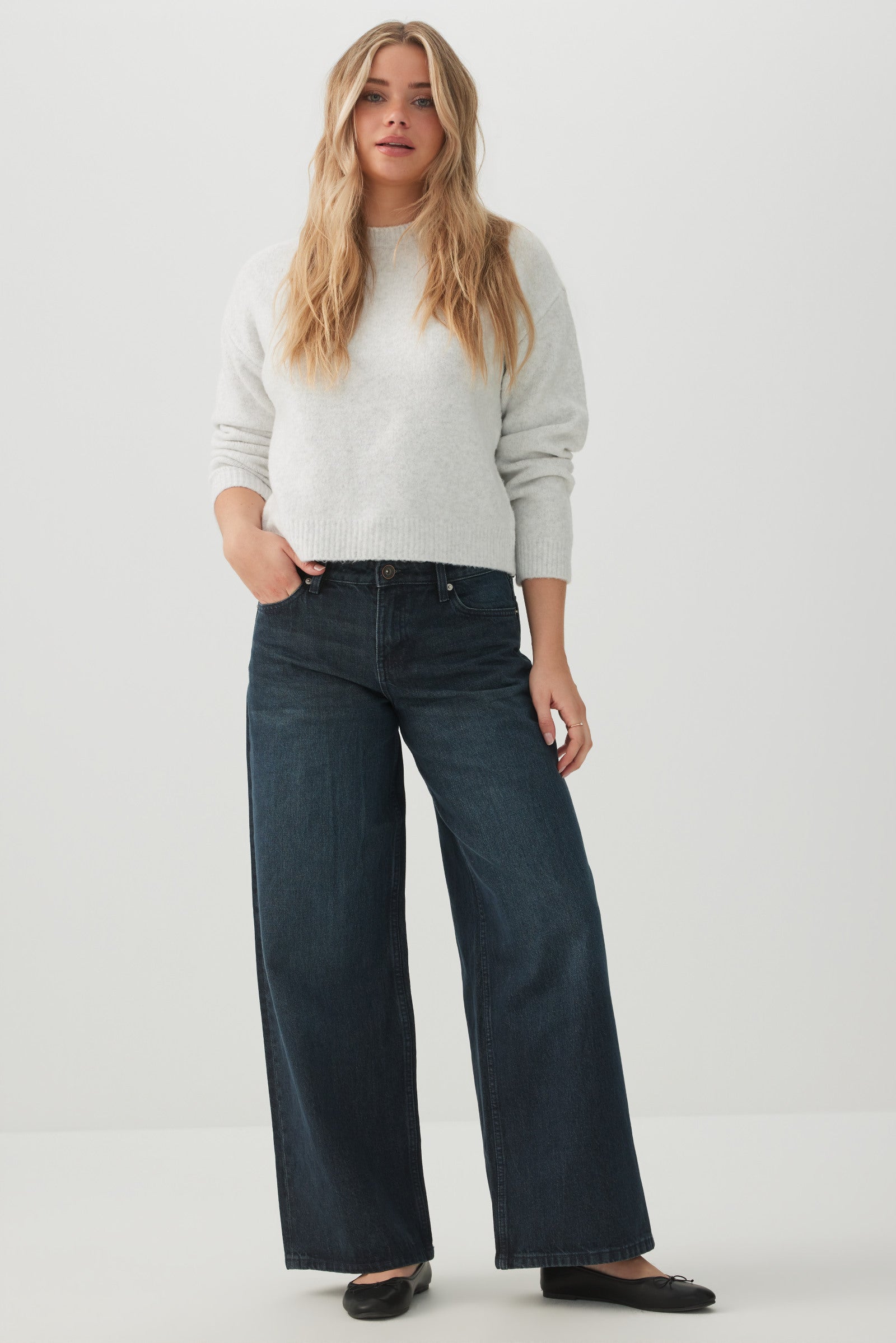 The Off-Duty Fit Low Rise Wide Leg Jean
