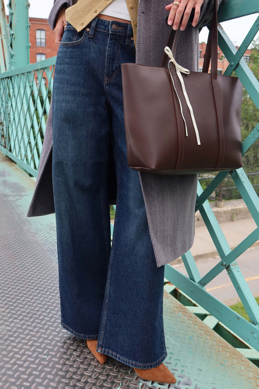 The Legacy Fit High Rise Wide Leg Jean