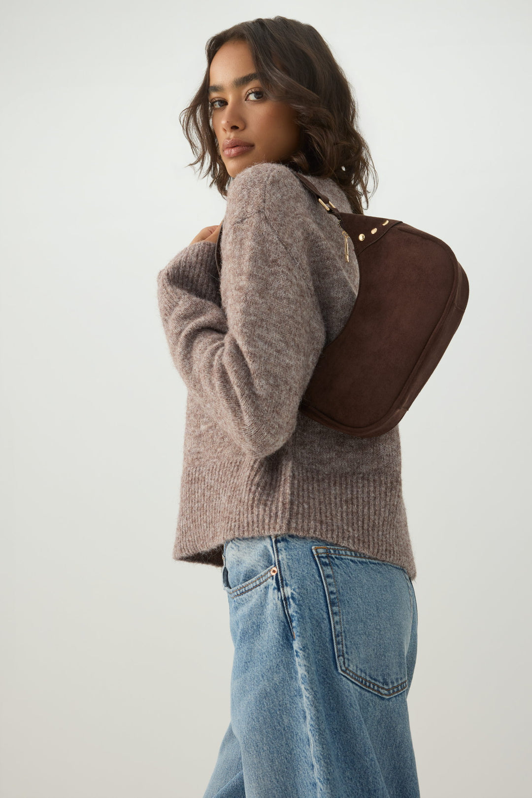 Sac d’épaule clouté en faux cuir | Ardene