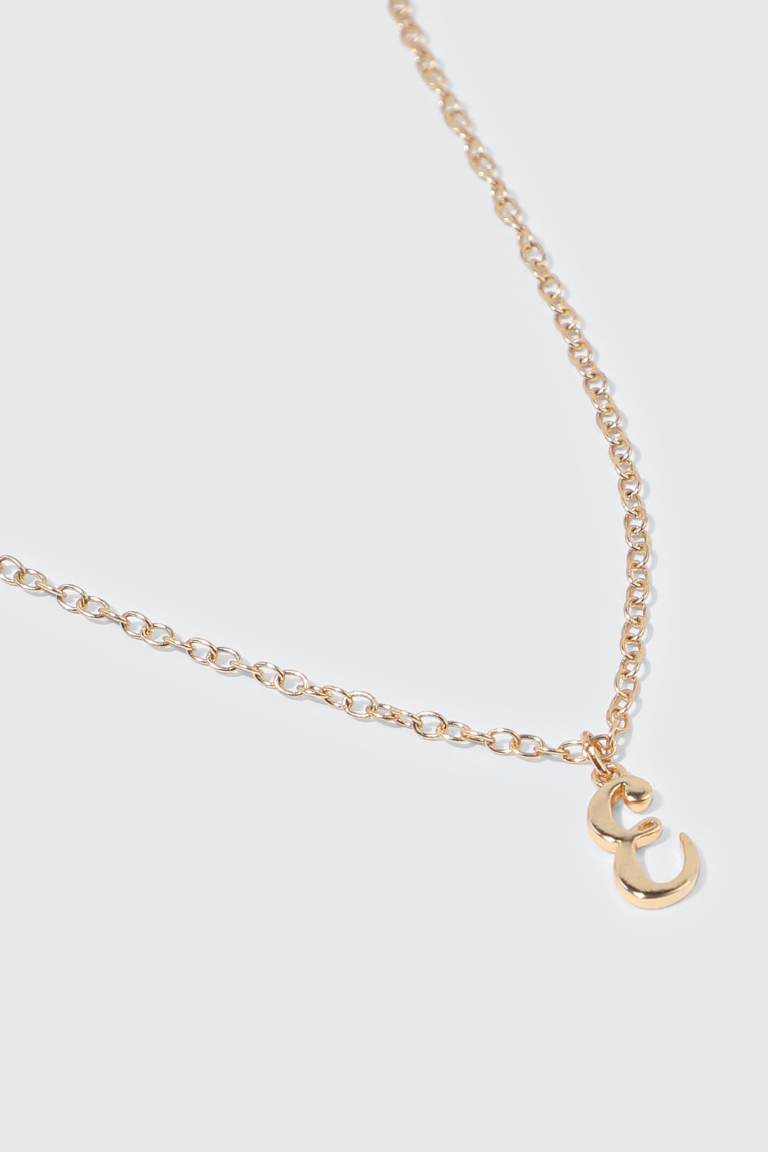 Collier initiale E