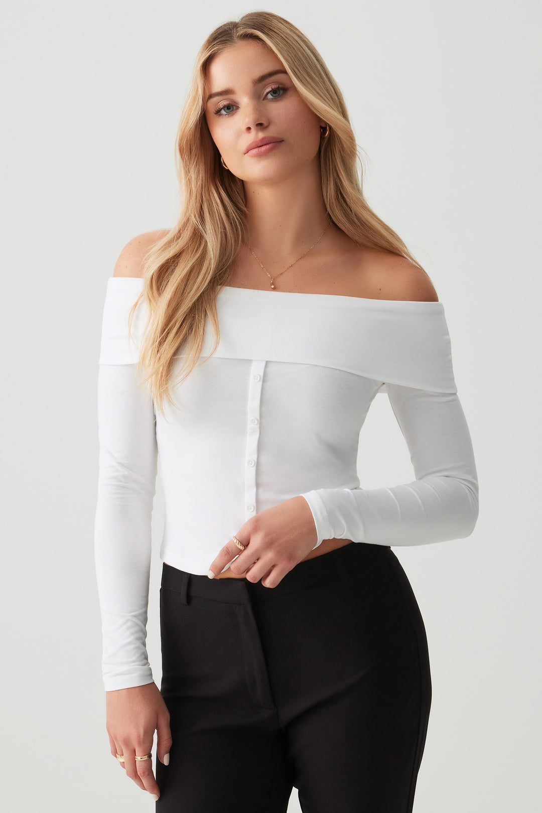 Haut boutonnée à encolure repliée