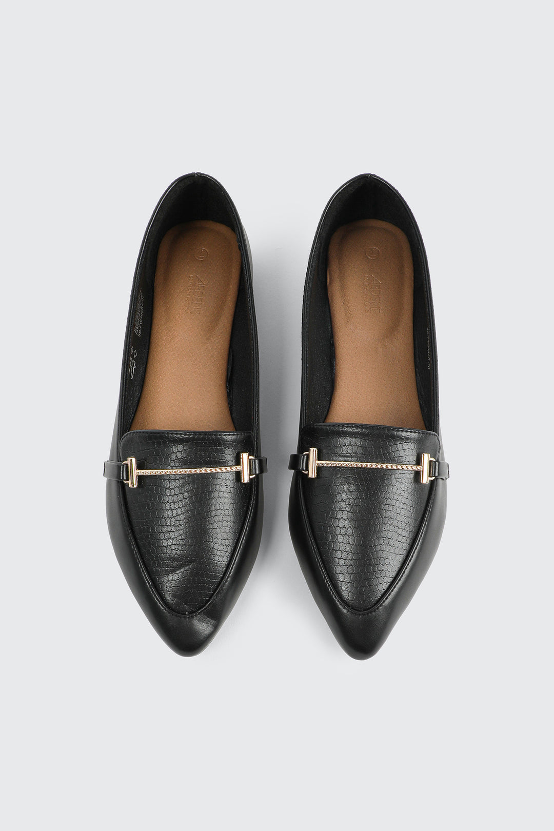 Pointy Loafers with Horsibit Detail