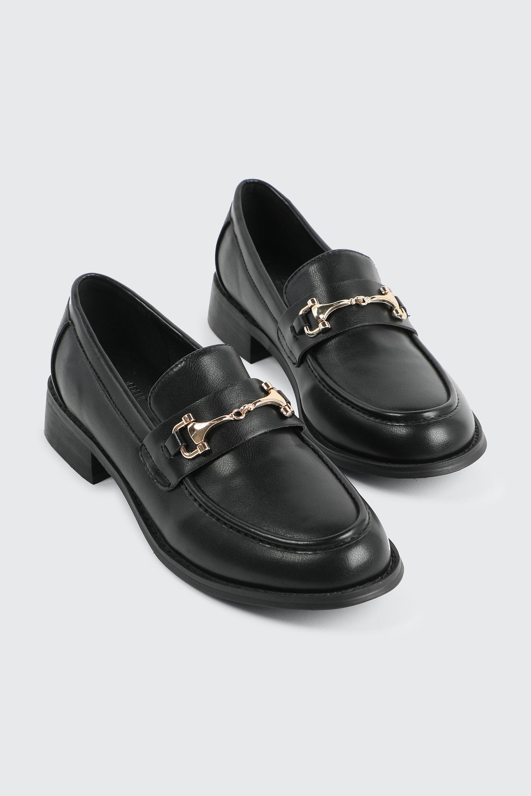 Loafers with Metal Ornament