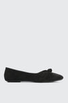 Ballerines à détail de boucle plissée