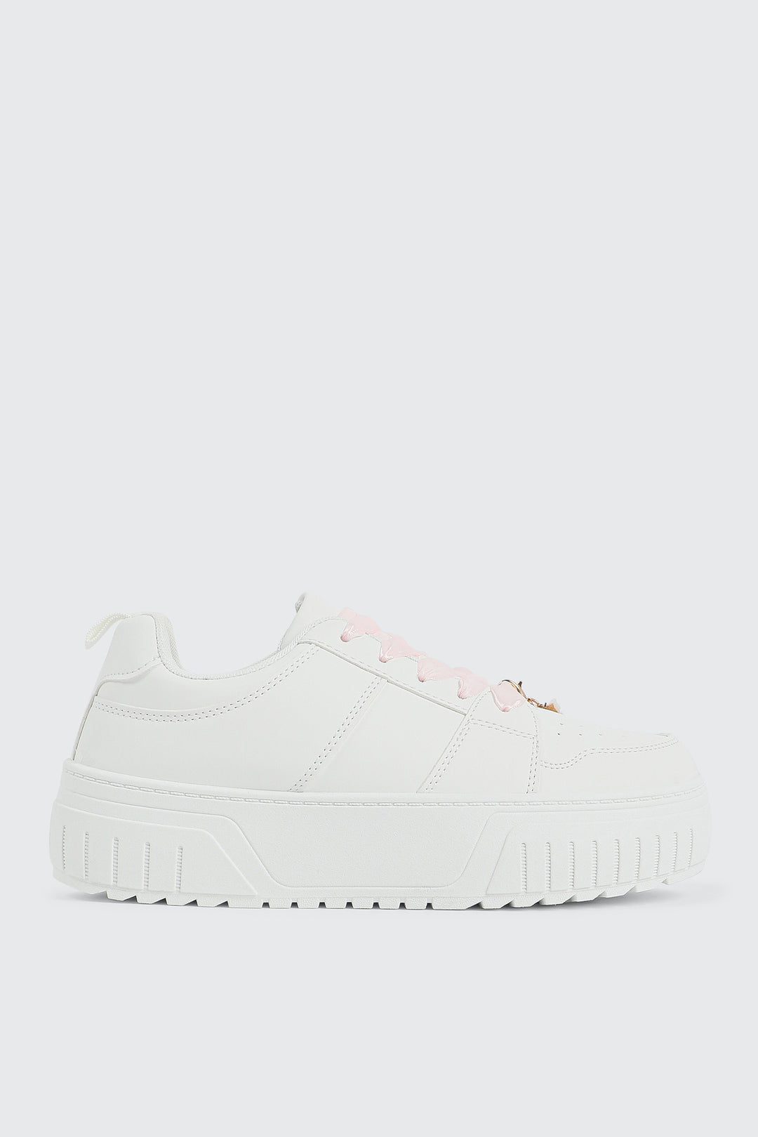 Espadrilles basketball à breloques amovibles