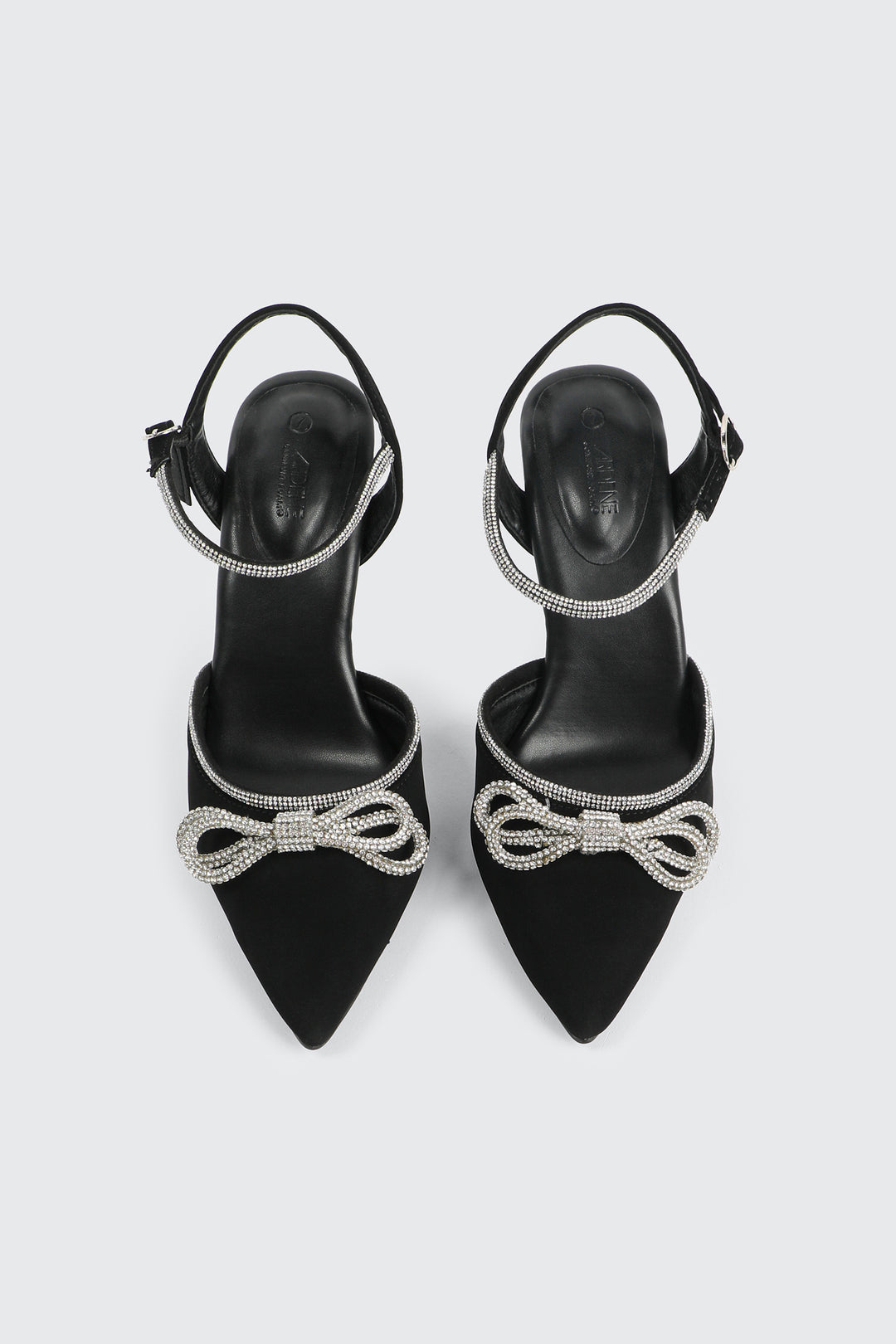 Escarpins à boucle en pierre du Rhin