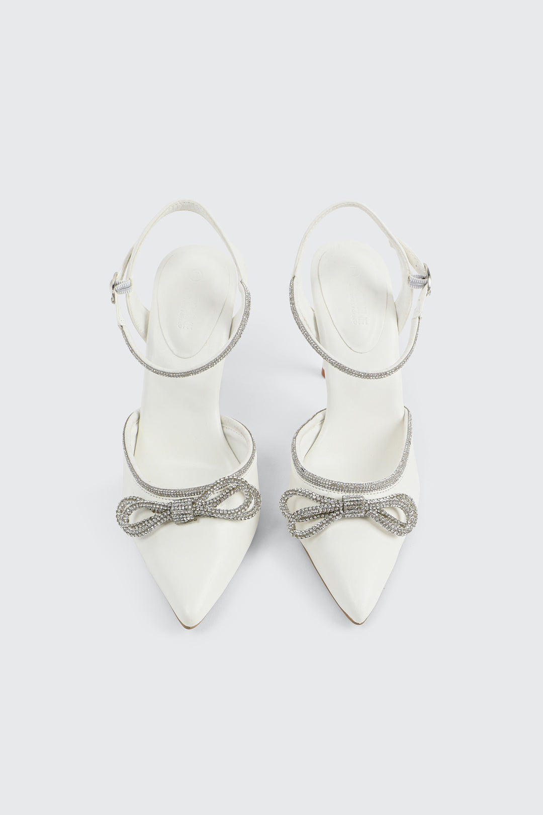 Escarpins à boucle en pierre du Rhin