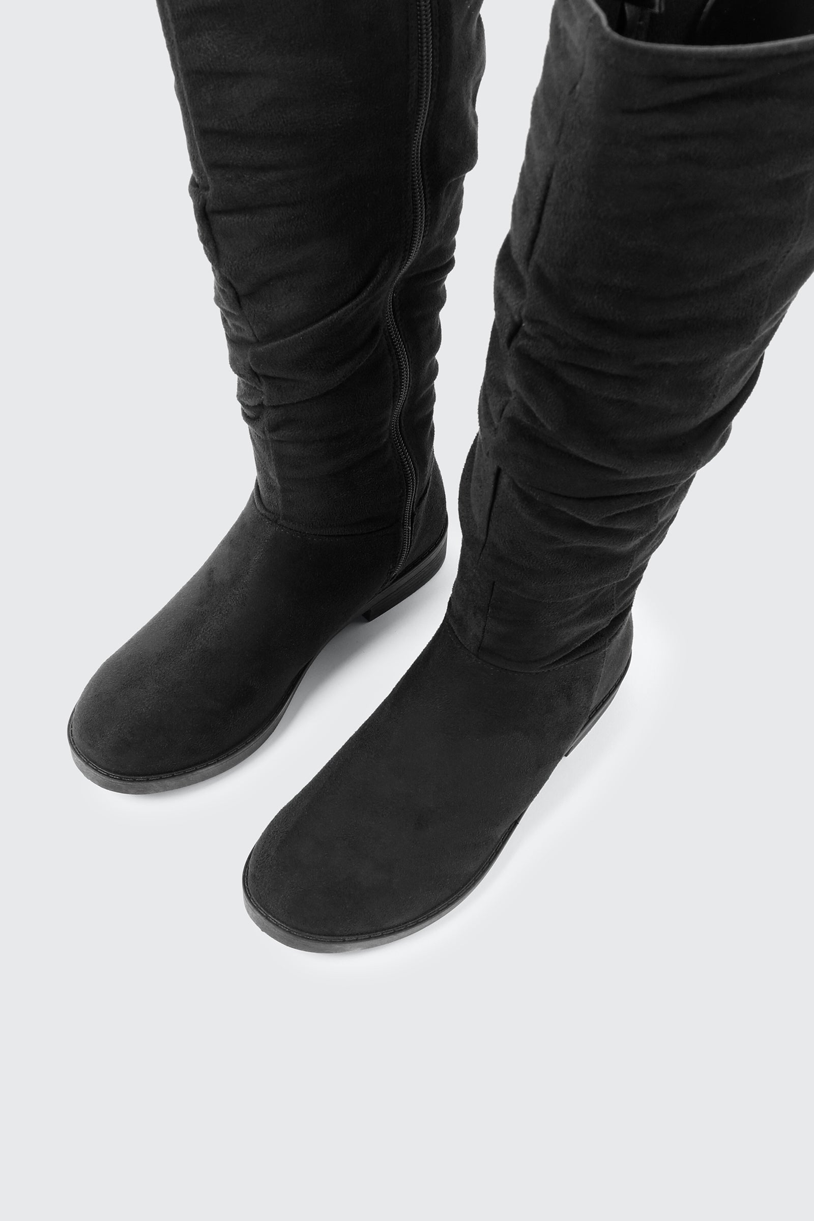 Round Toe Ruched Knee High Boots – Ardene