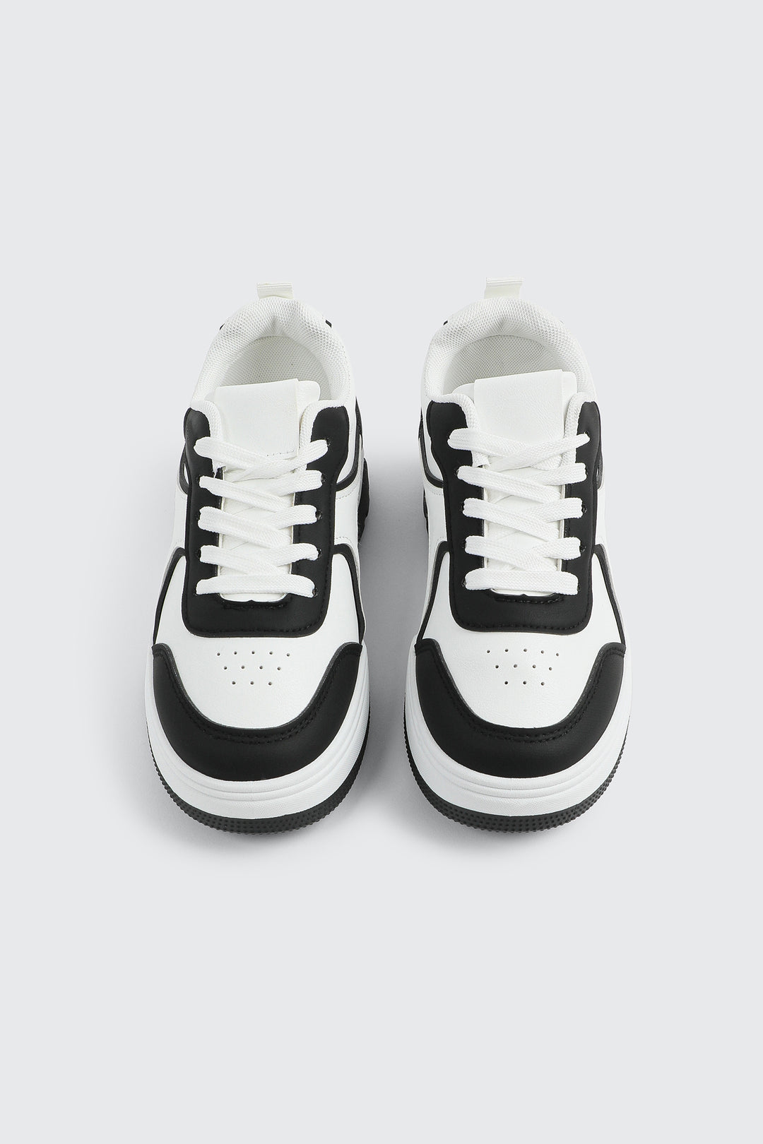 Espadrilles de style basketball