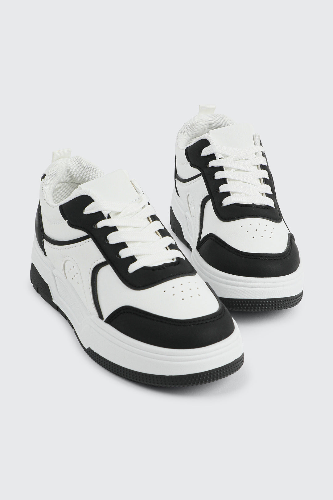 Espadrilles de style basketball