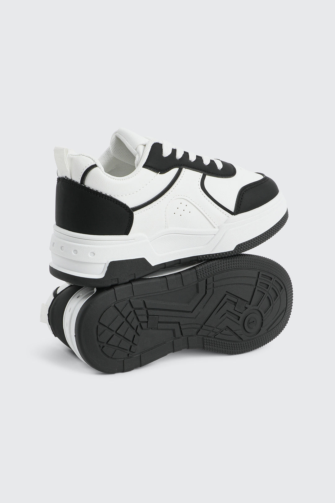 Espadrilles de style basketball