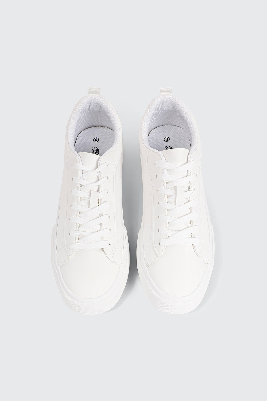 Chassures de tennis blanches