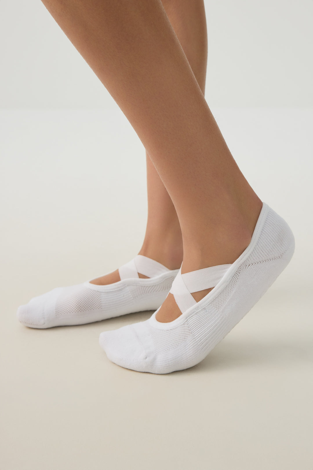 camactive™ Barre Grip Socks