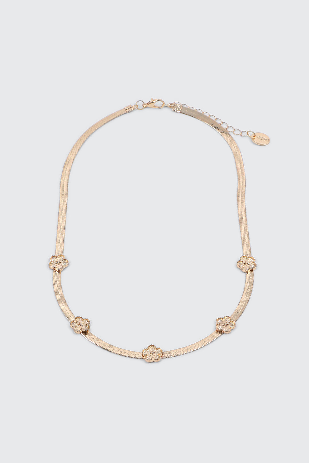 Flat Chain Necklace with Daisies