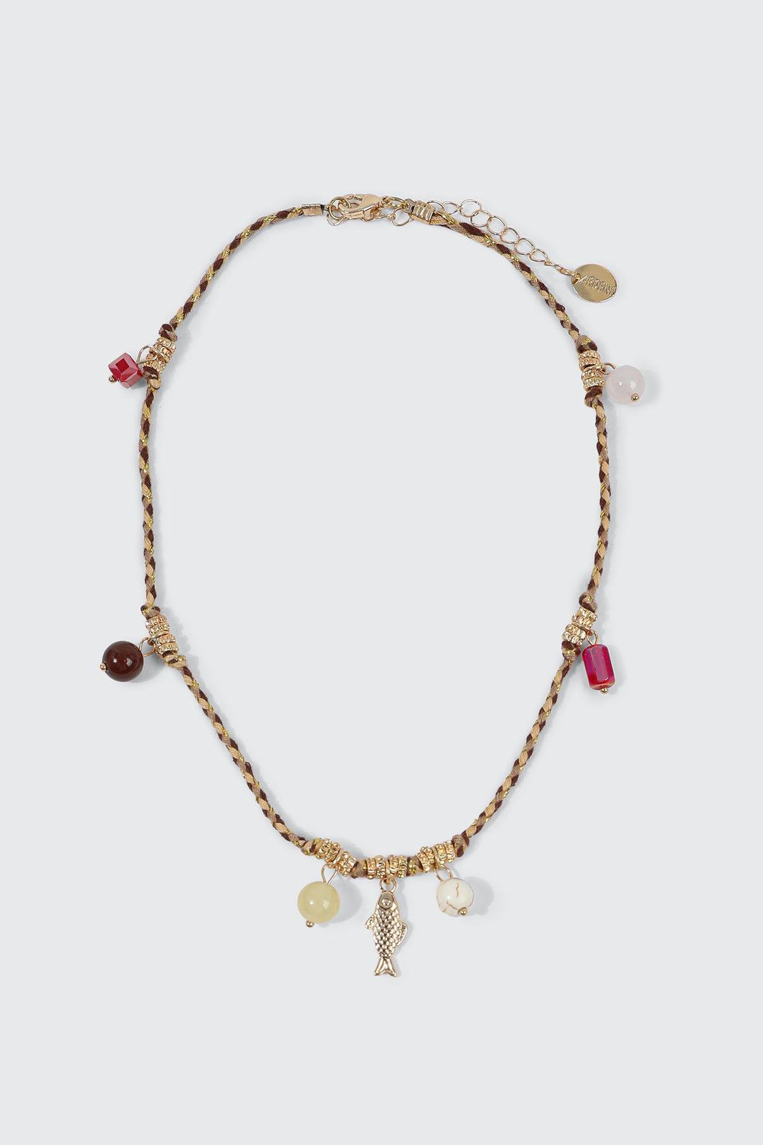 Collier cordon à breloques multiples