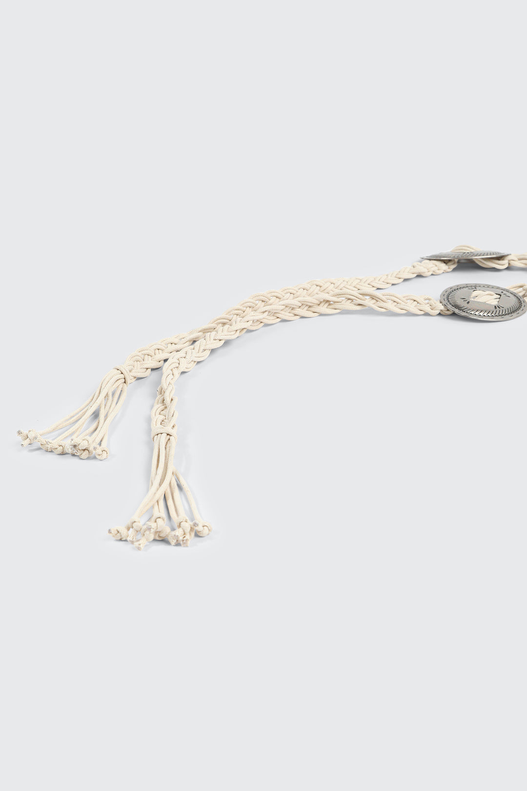 Ceinture tressée avec médaillons