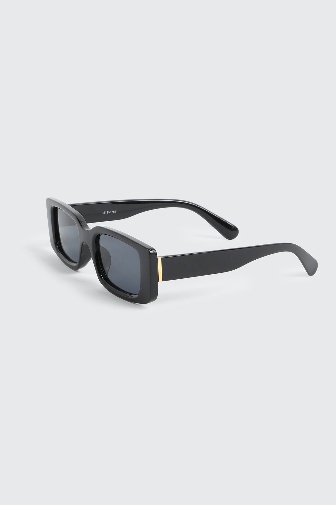 Lunettes de soleil rectangulaires minces