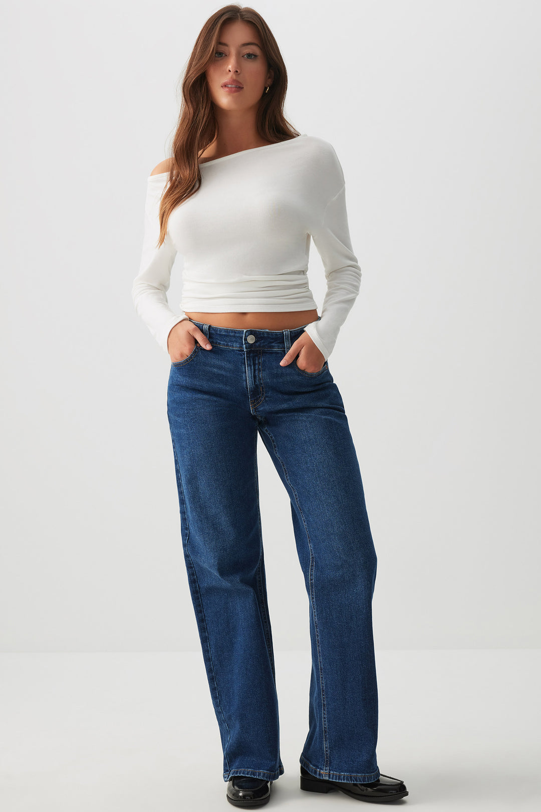 Le jean Era coupe droite et taille mi-haute