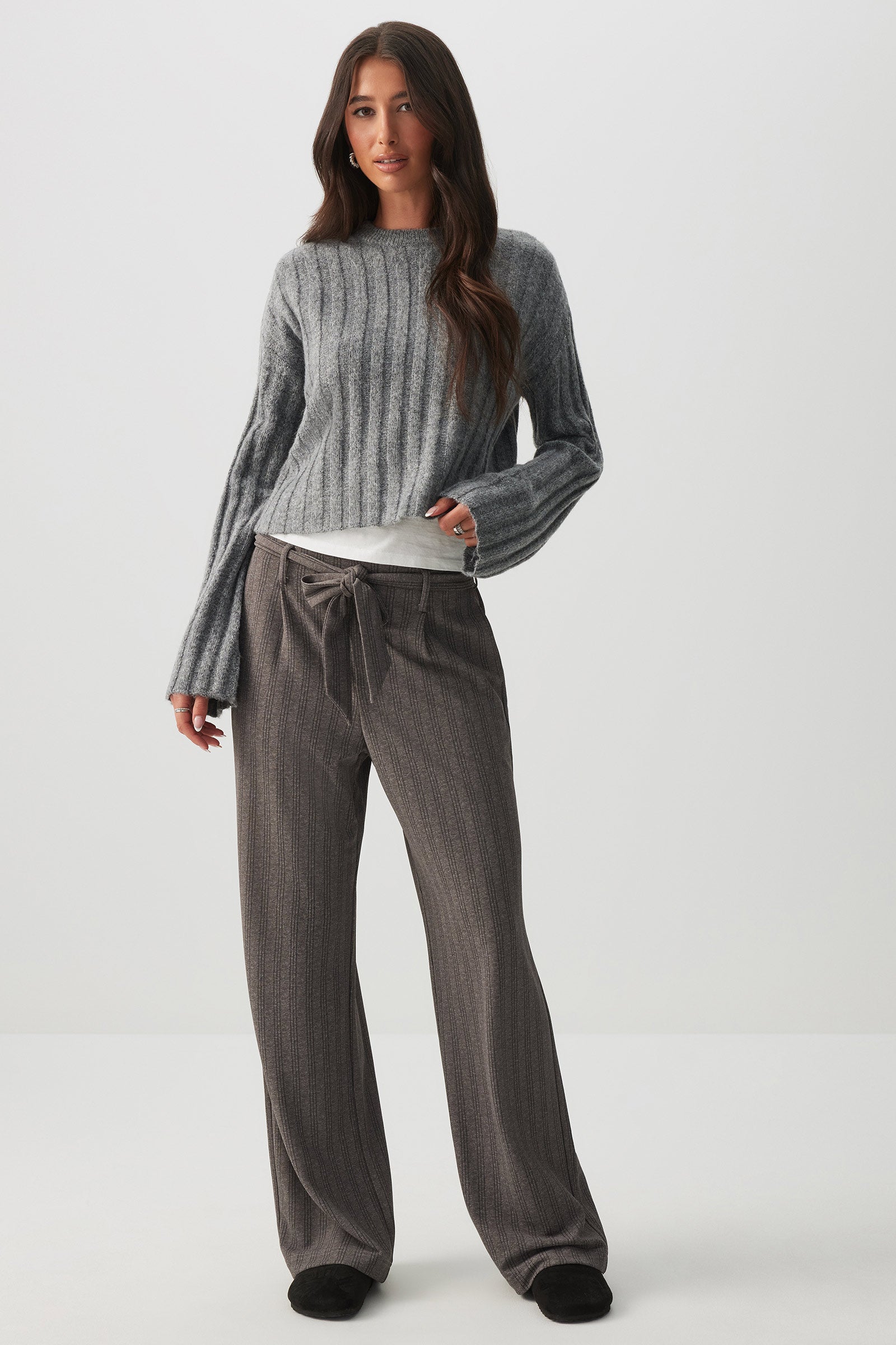 Crop Fuzzy Rib Crew Neck Sweater – Ardene