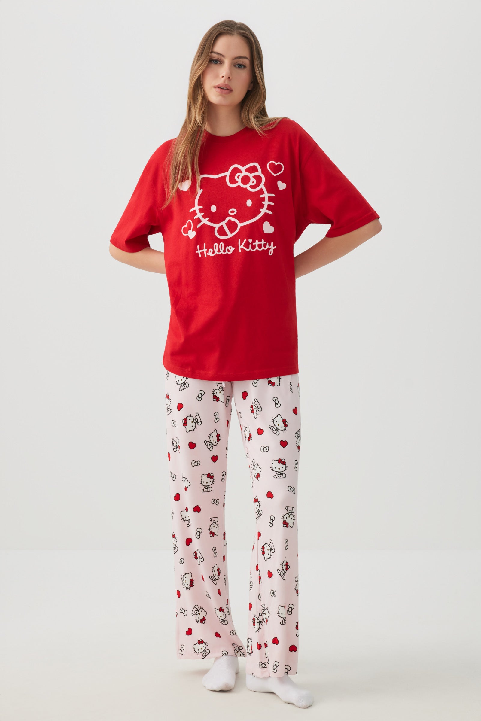 Oversized Hello Kitty T-Shirt – Ardene