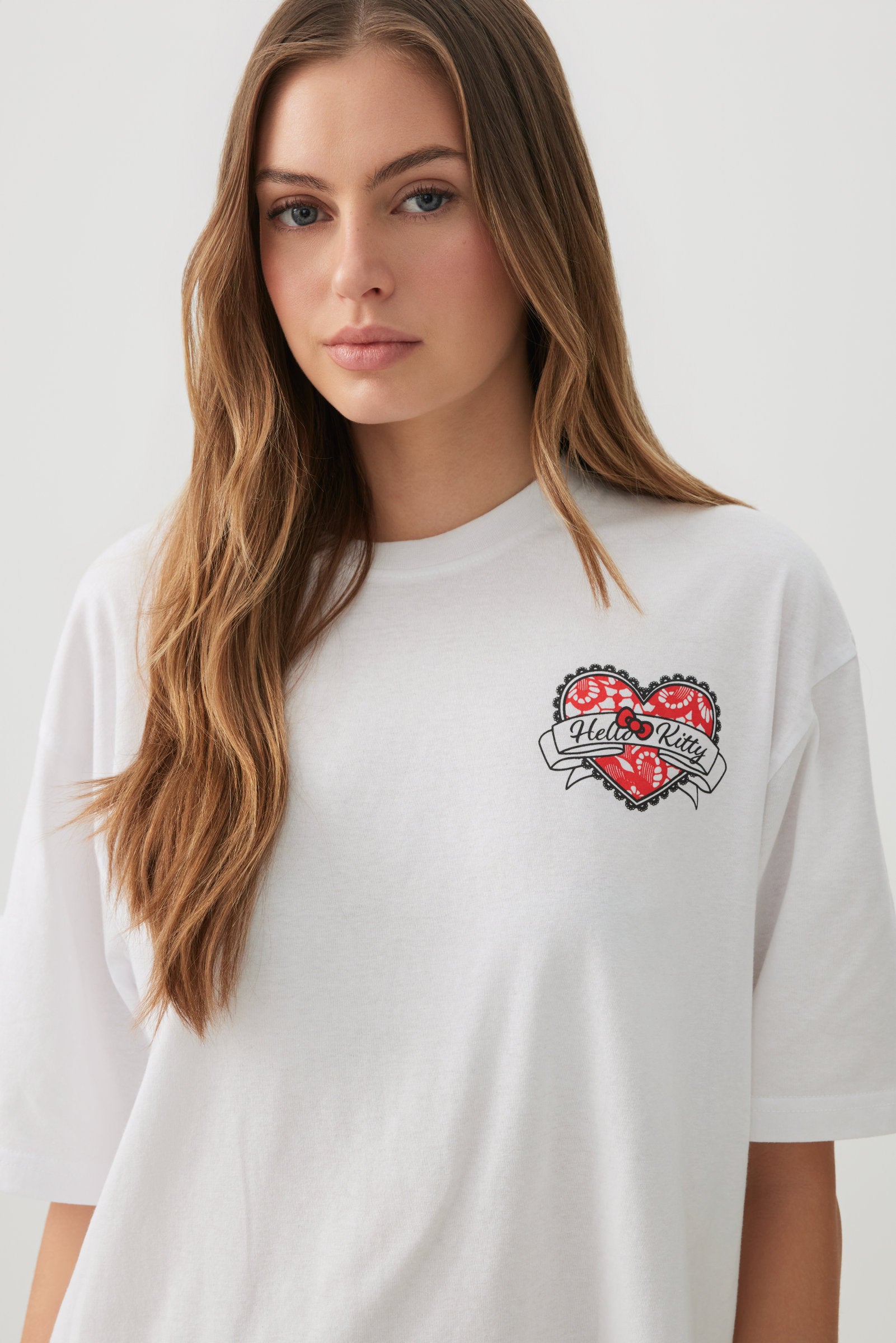 Oversized Hello Kitty T-Shirt – Ardene