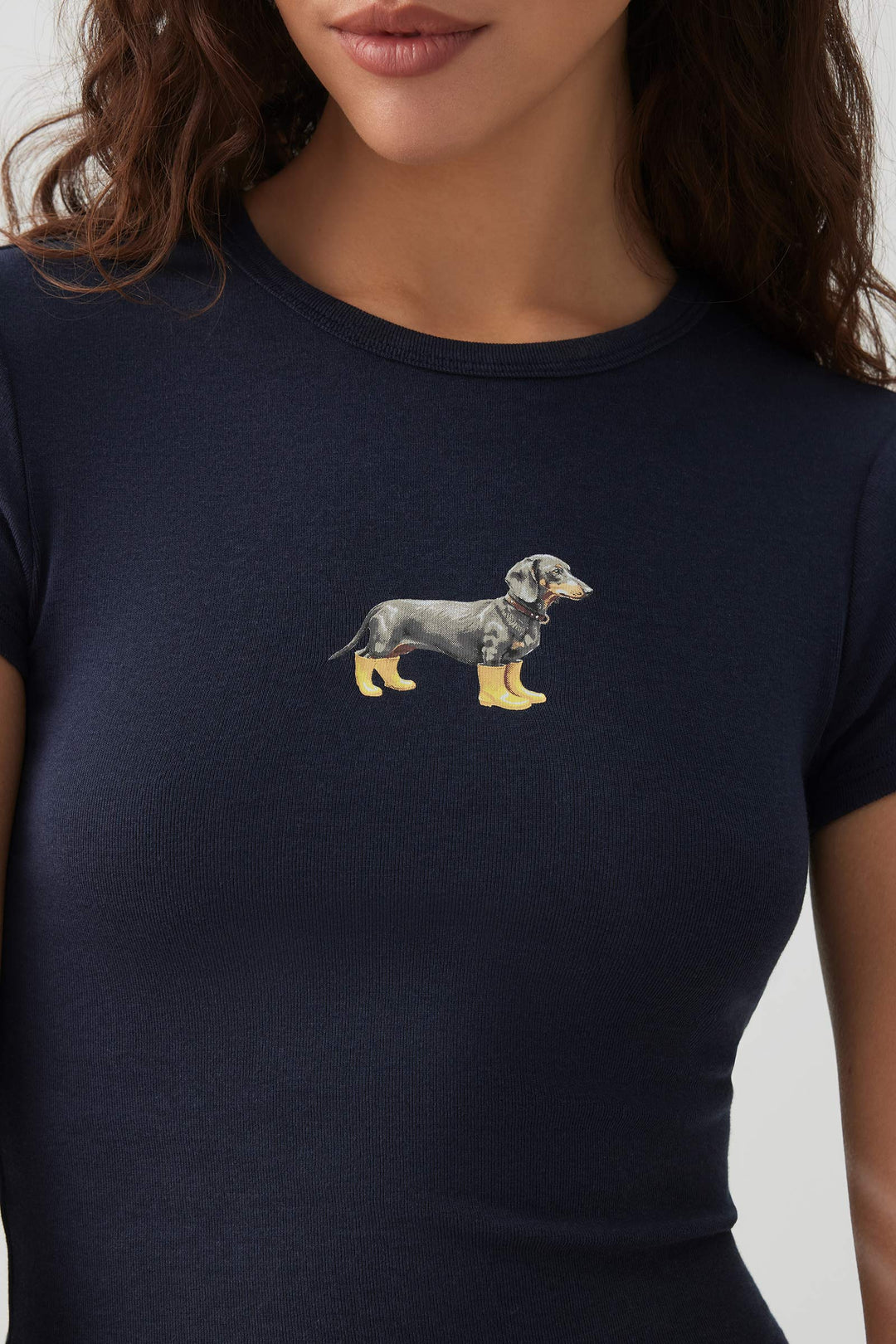 T-shirt court et ajusté graphique