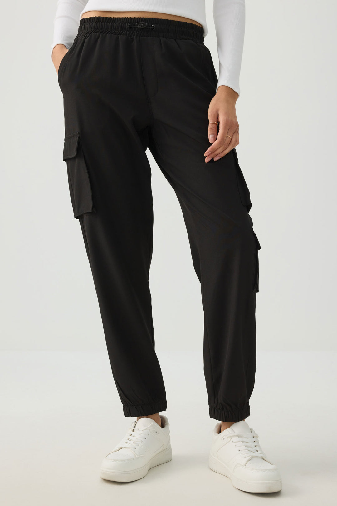 Pantalon cargo style jogging souple et extensible