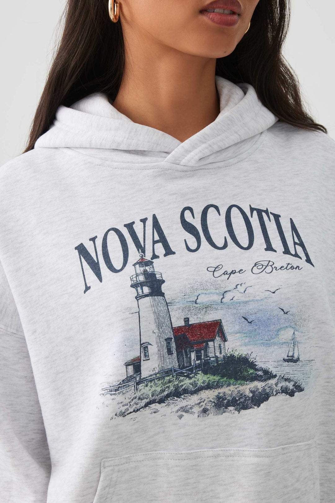 Chandail à capuchon ample imprimé