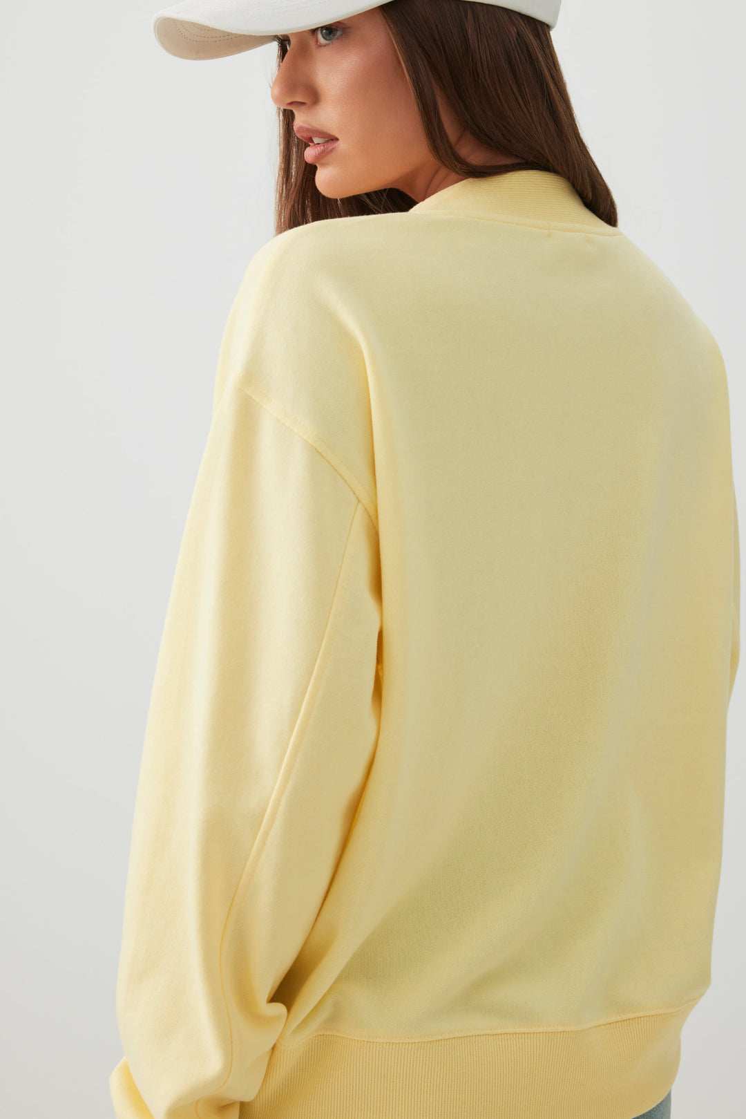 Chandail à col V en jersey bouclette