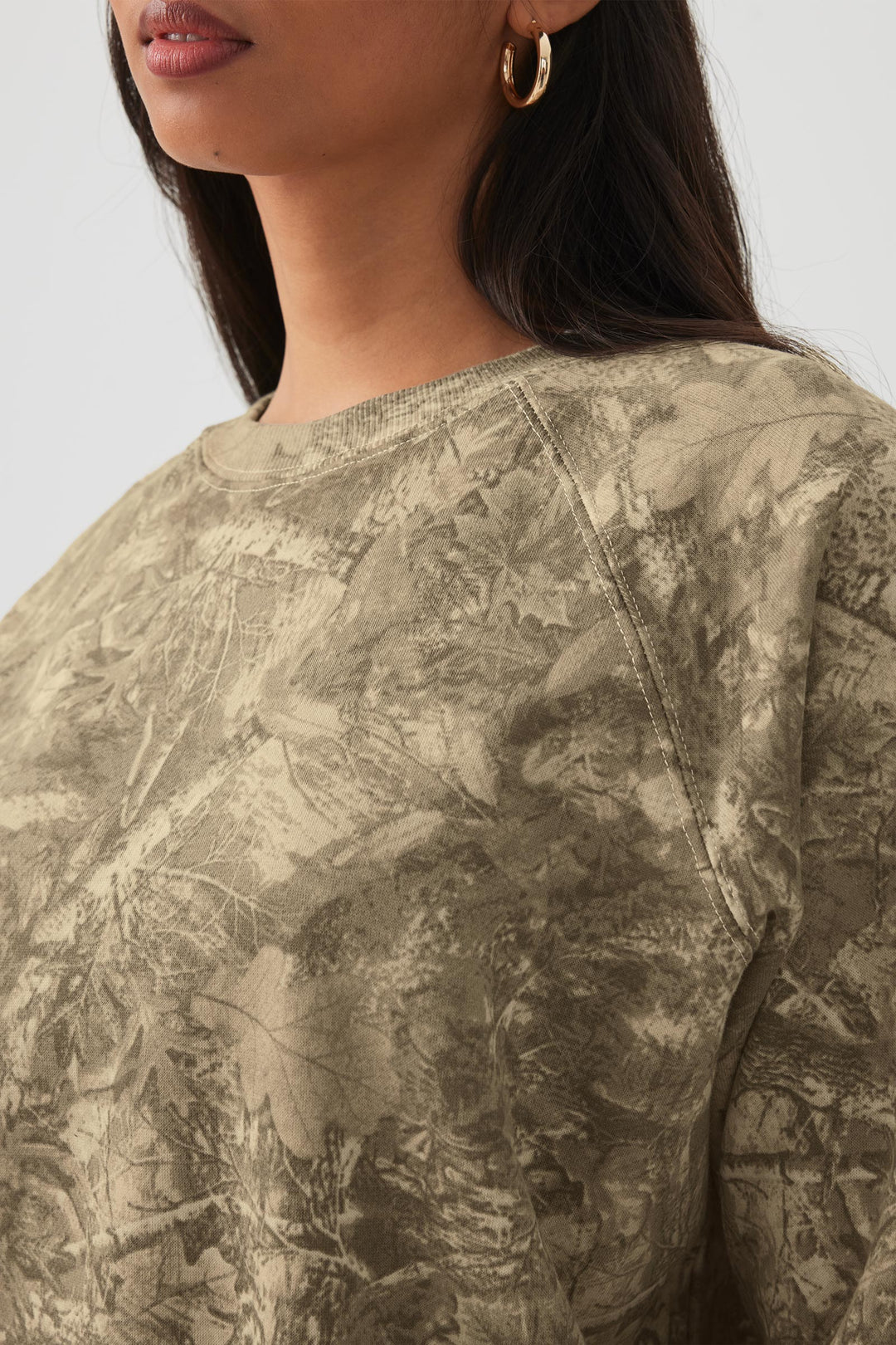 Chandail à col rond et manches raglan en molleton