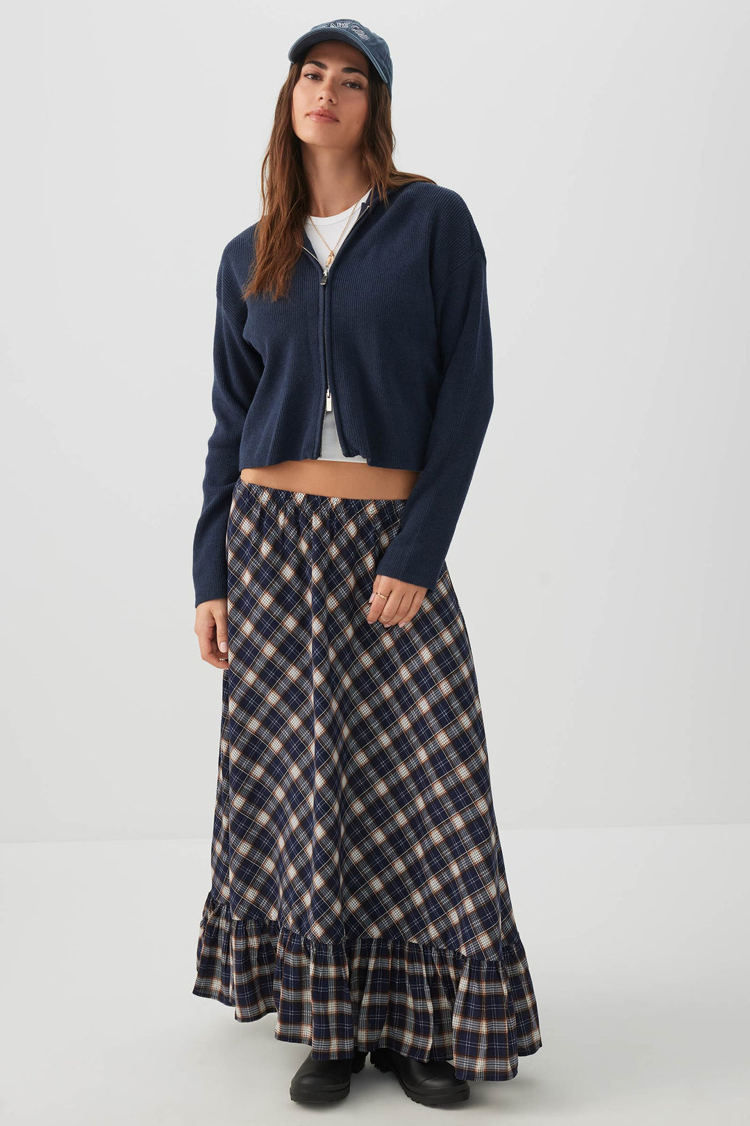 Chandail court à capuchon et glissière en tricot