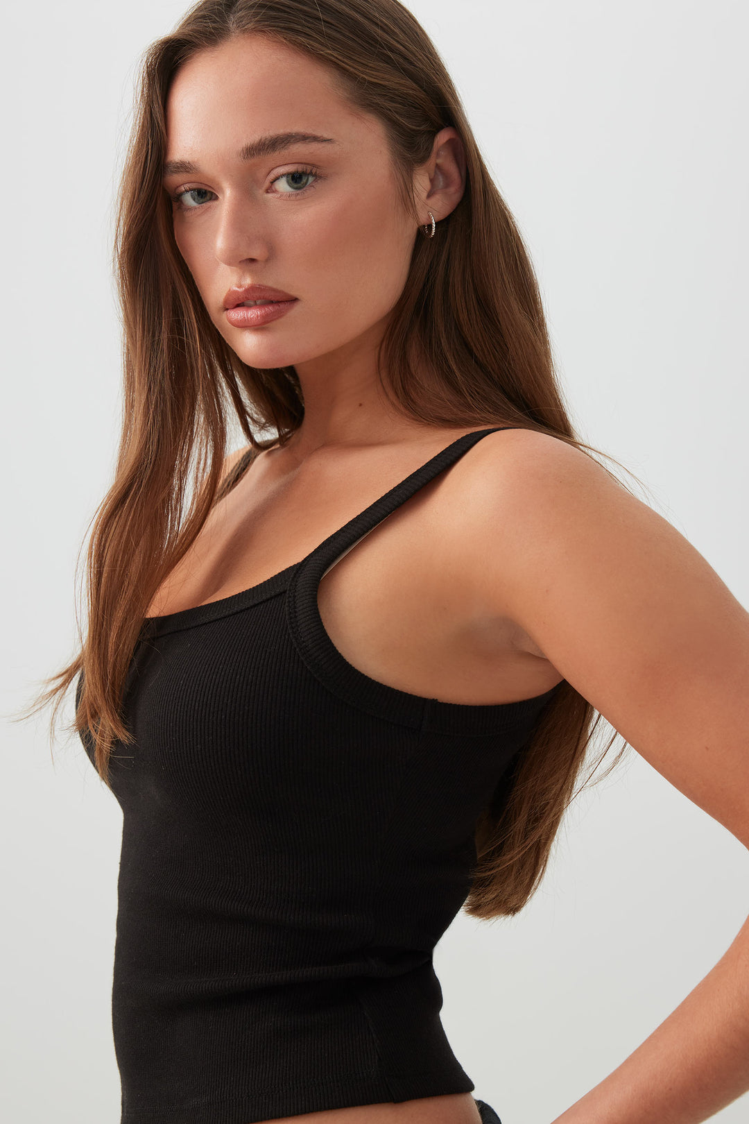Basic Scoop Neck Short Tank