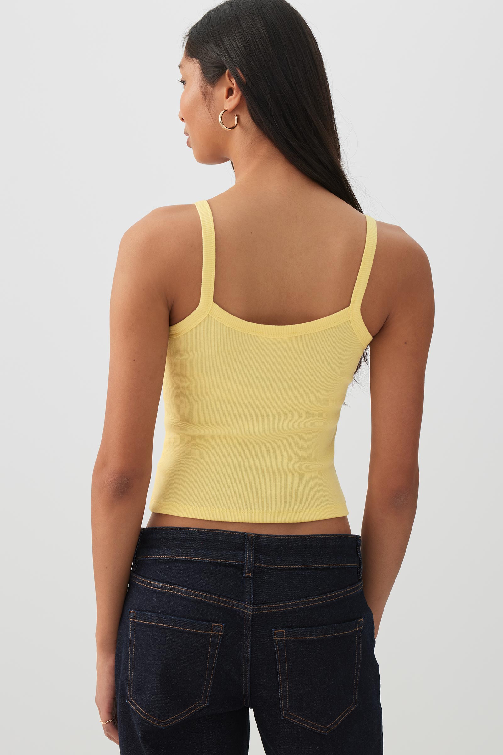 Basic Scoop Neck Short Tank – Ardene