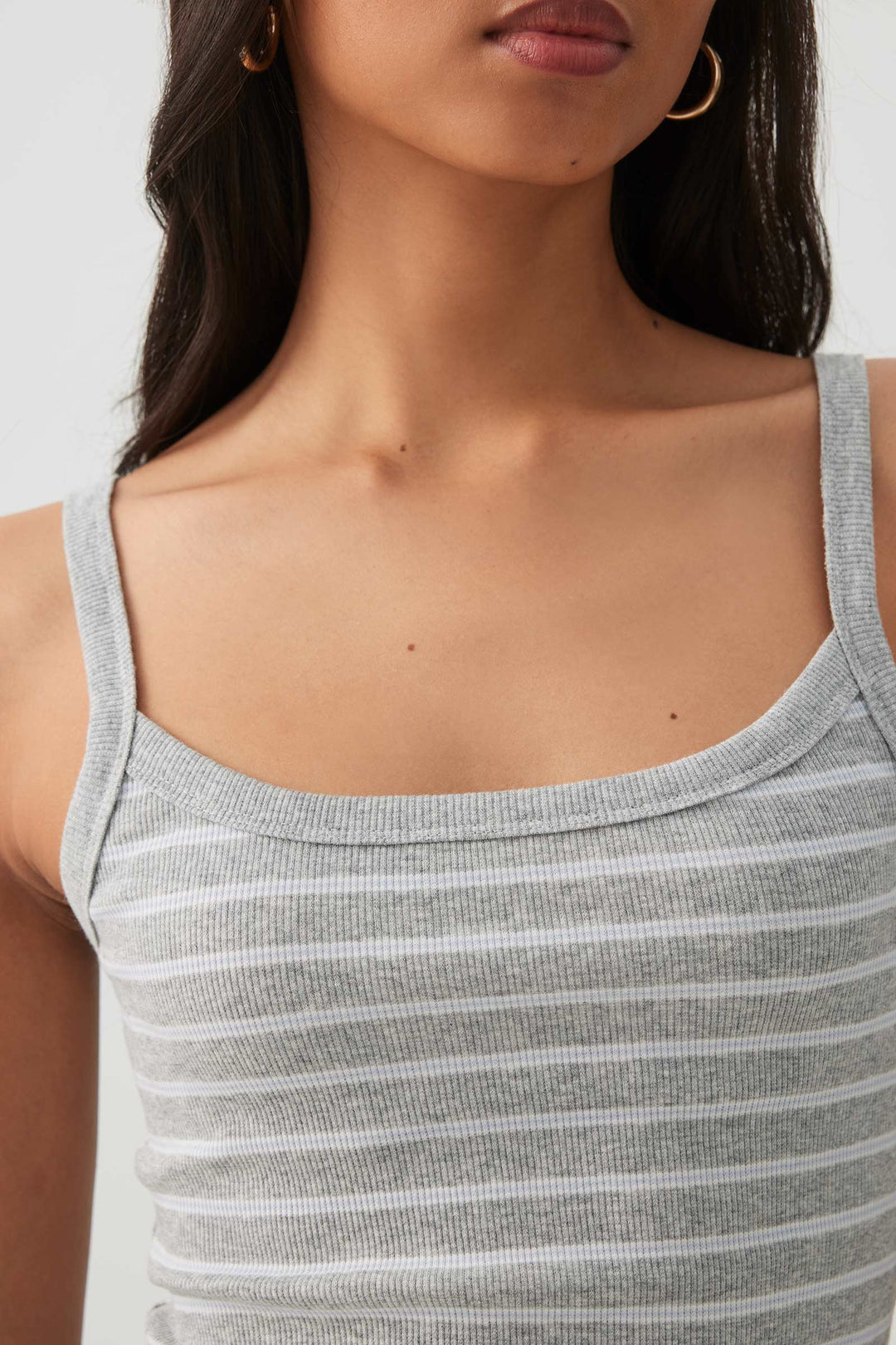 Basic Scoop Neck Short Tank