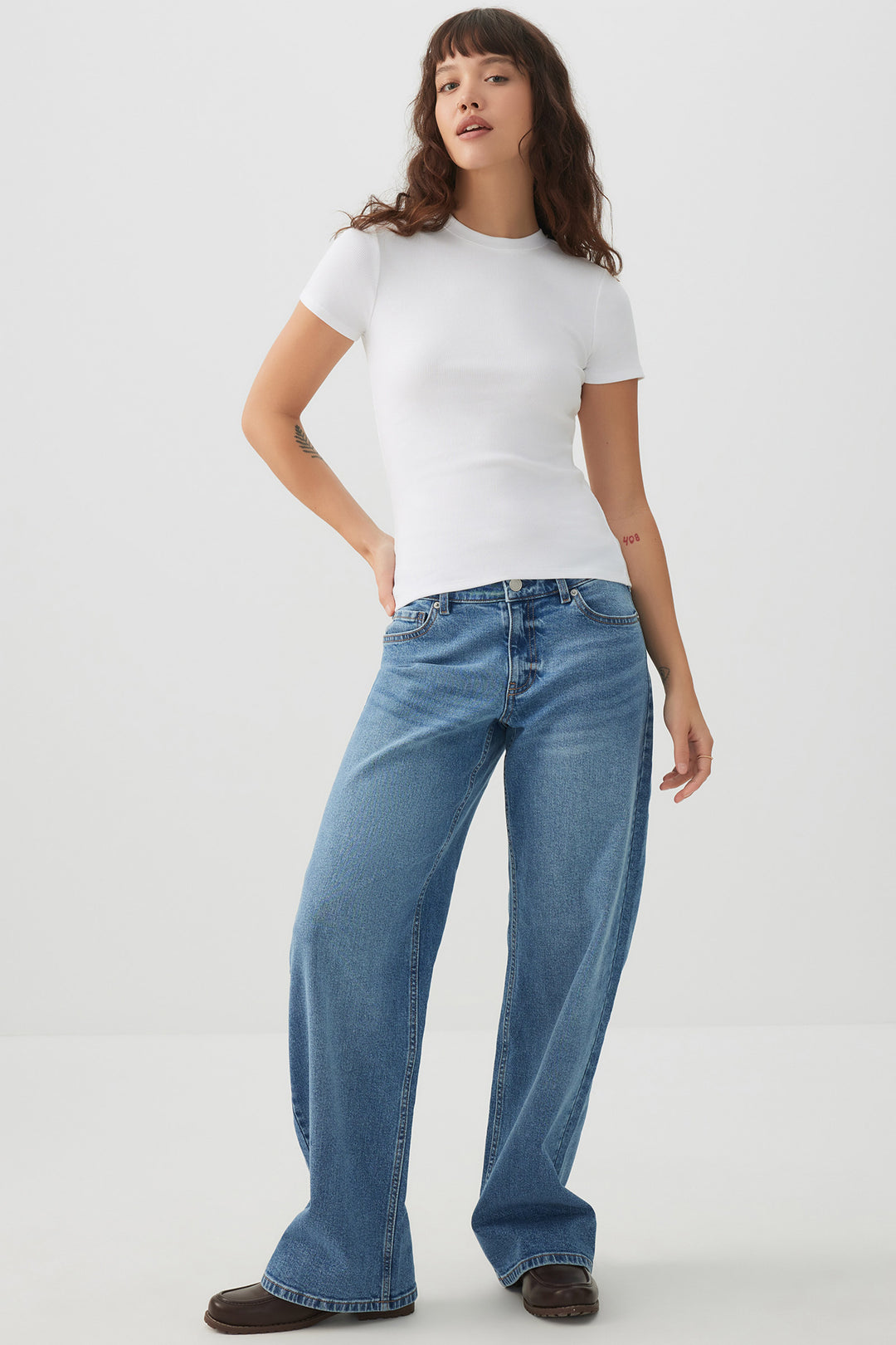 T-shirt court à col rond côtelé