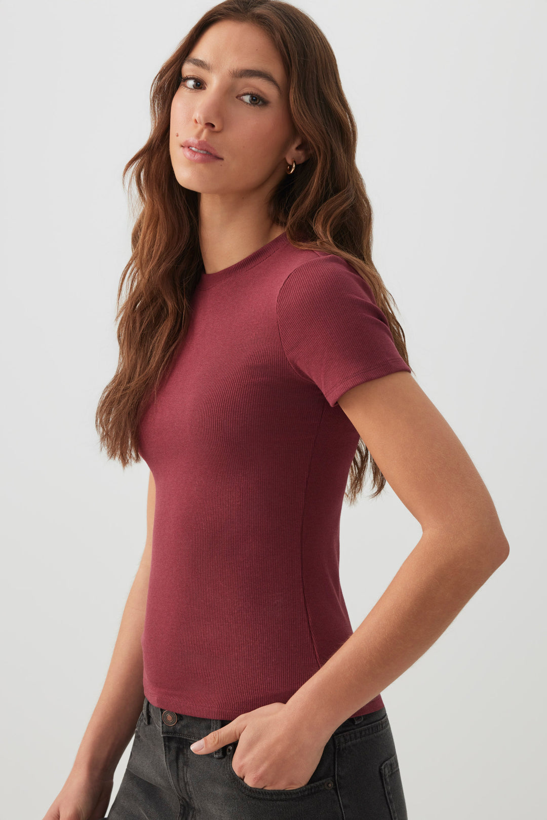 T-shirt court à col rond côtelé