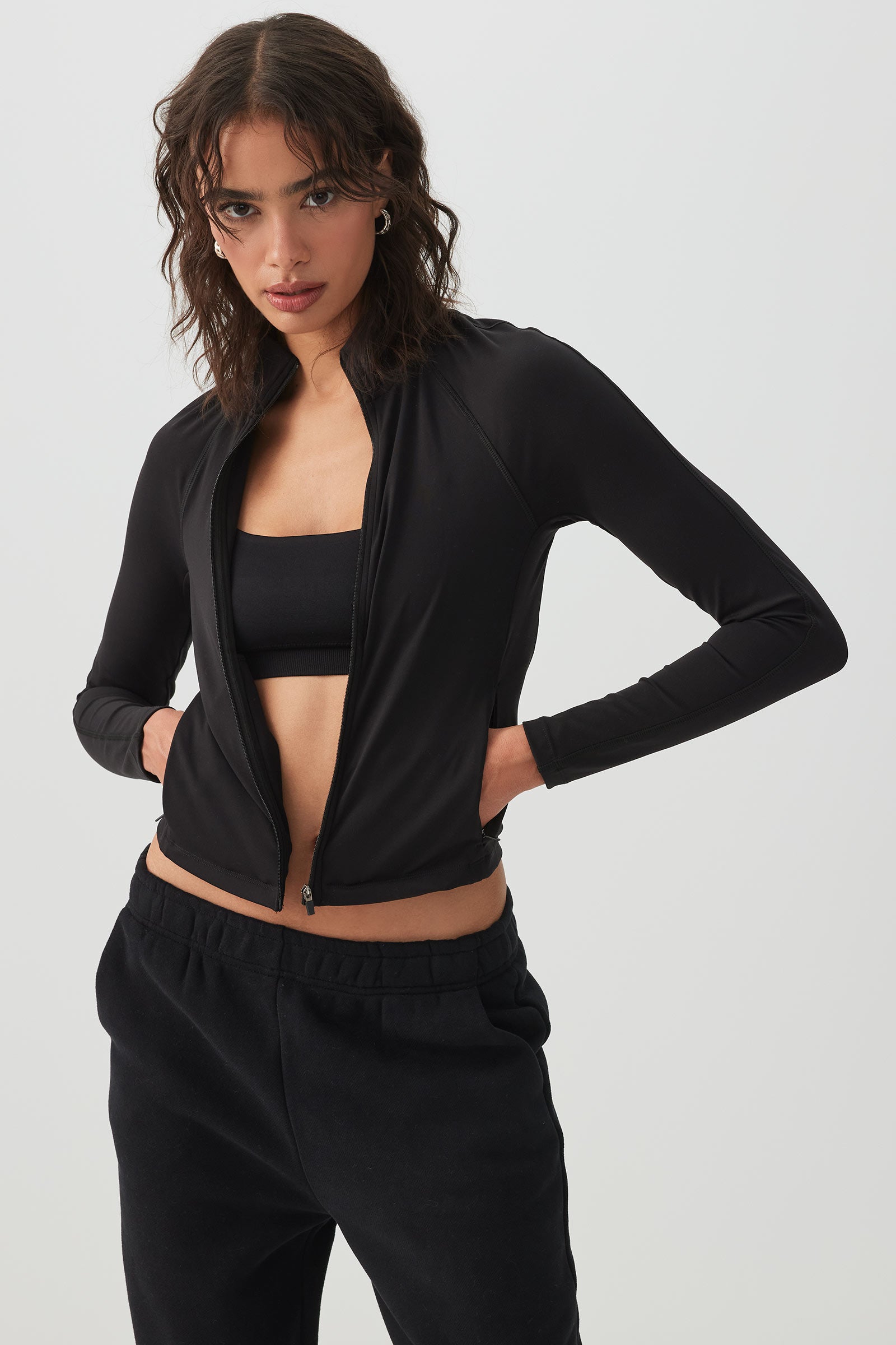 Fitted Zip Up Top – Ardene