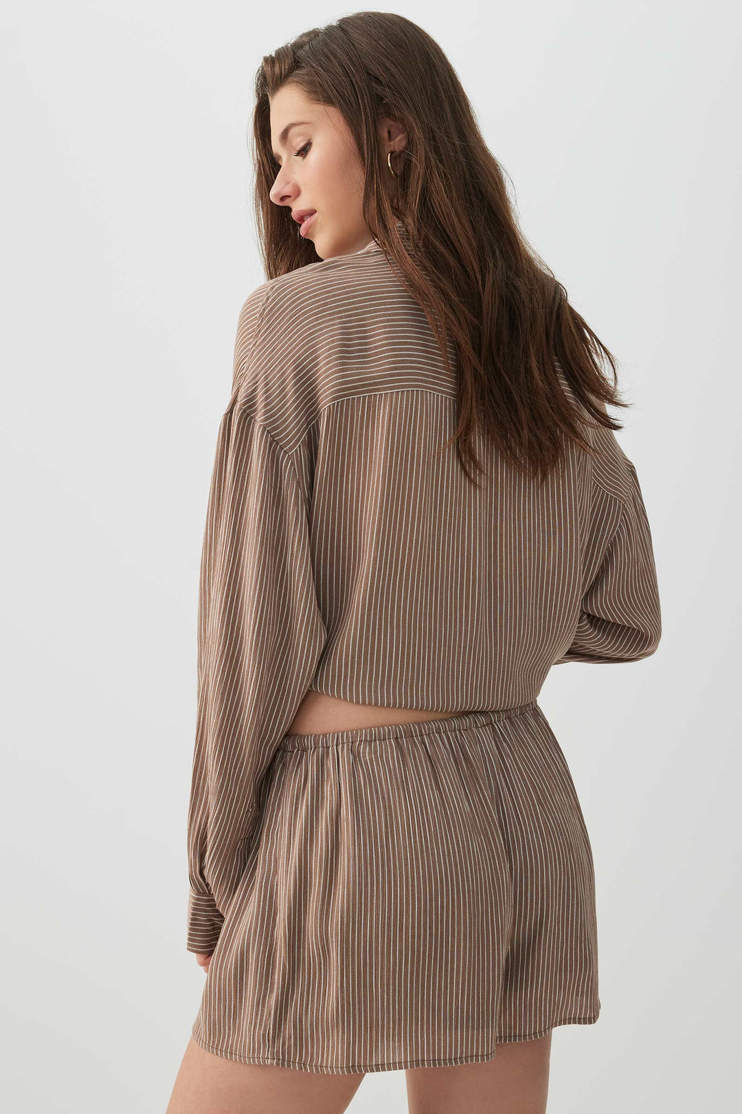 Crinkled Mid Rise Midi Shorts