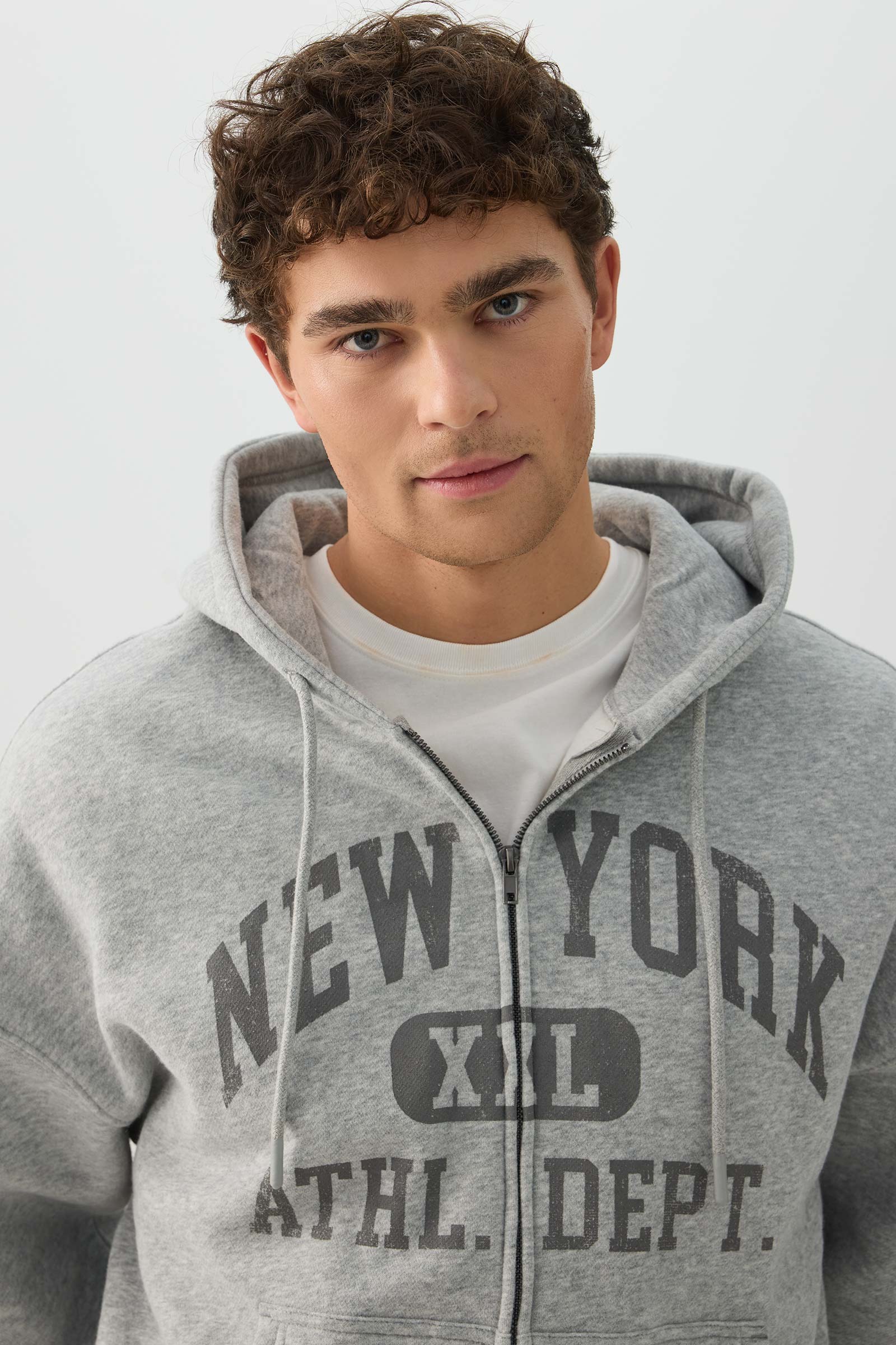 MADESOFT™ Fleece Zip Up Hoodie – Ardene