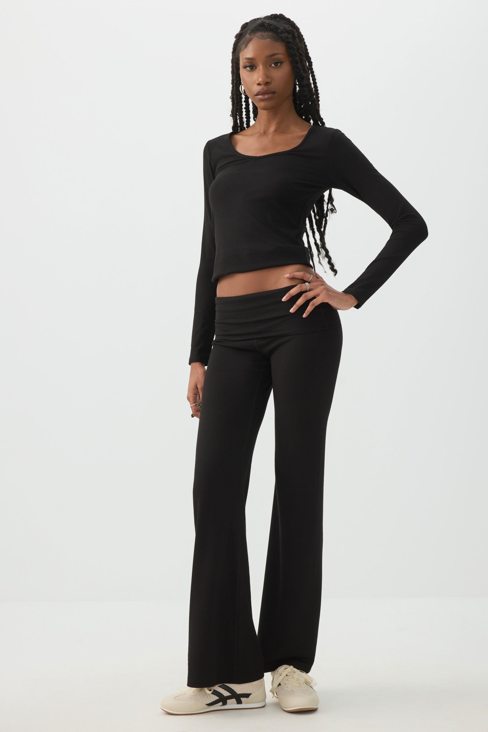 Stretch Rib Scoop Neck Long Sleeve Top – Ardene